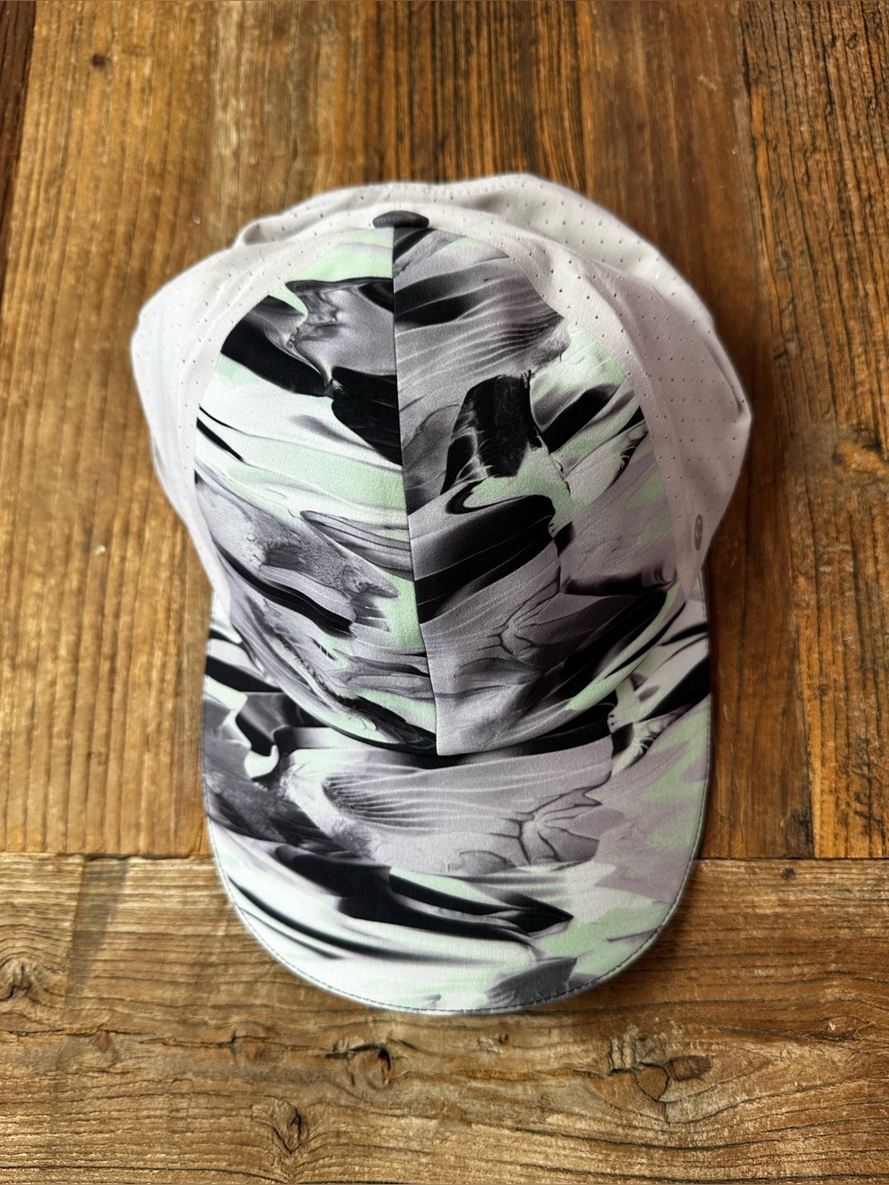 lululemon athletica Mint, Black & White Abstract-Print Running Cap